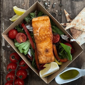 Insalata Mista e Salmone